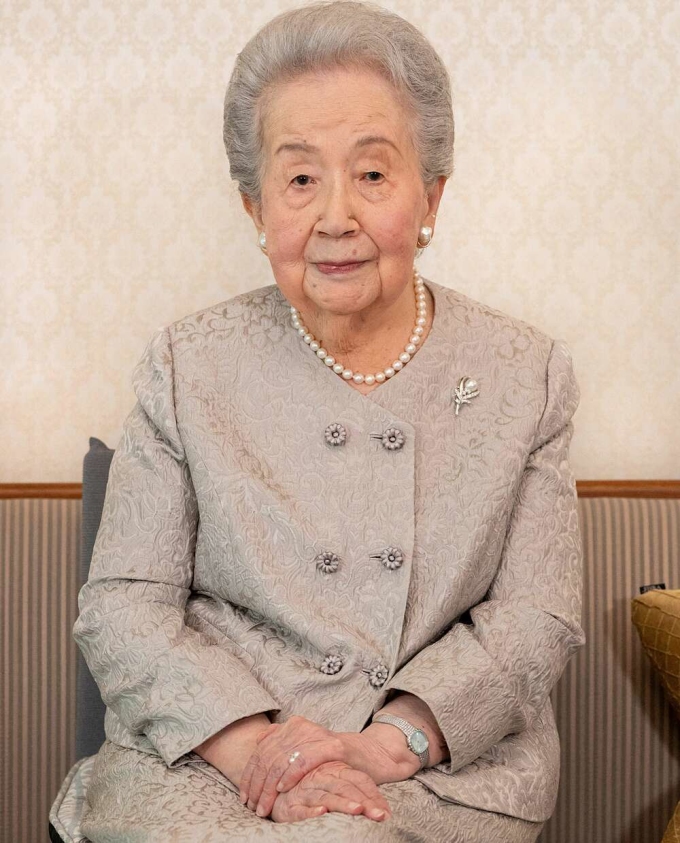 Công nương Yuriko tại cung điện ở Tokyo tháng 5/2023. Ảnh: AFP