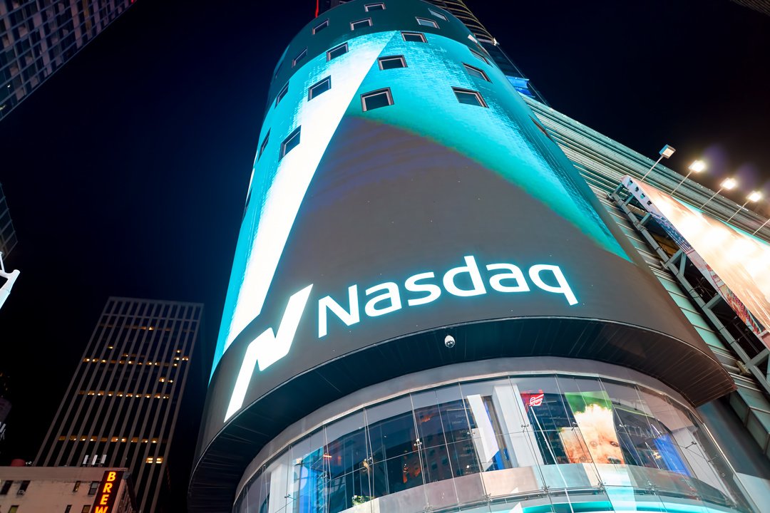 NASDAQ gần mức cao kỷ lục: Phân tích kỹ thuật vì chỉ số chỉ thấp hơn 3% so với đỉnh